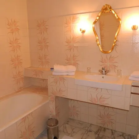 Chateau De Mavaleix *