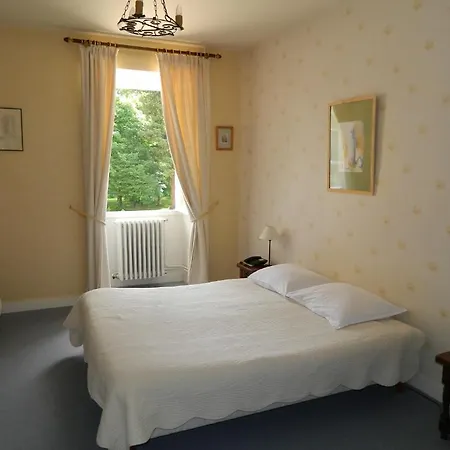 Chateau De Mavaleix Hotel