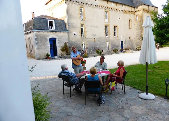 Chateau De Mavaleix Hotel *